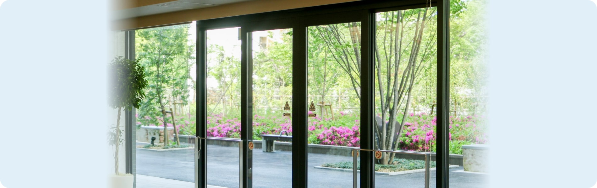 キービジュアルイメージ02